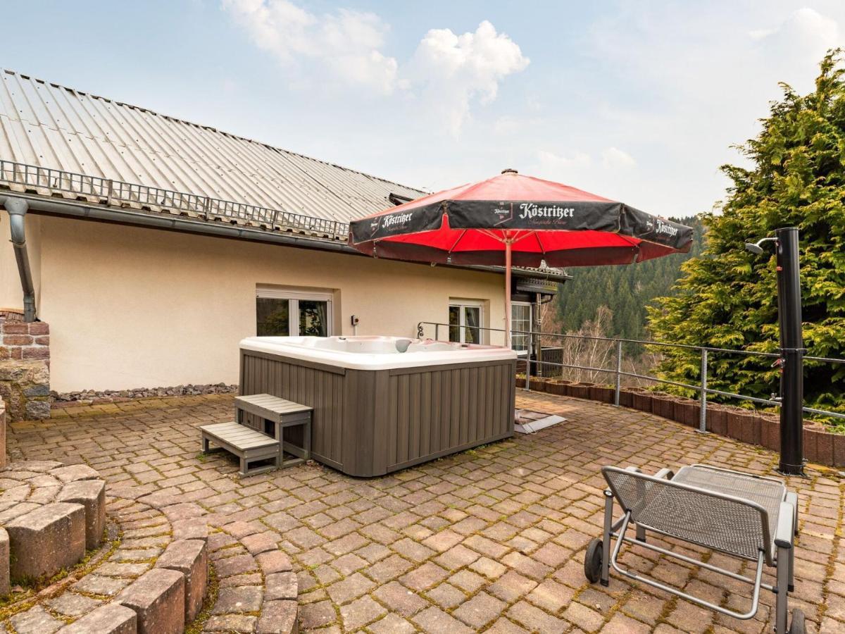 Majestic Holiday Home With Jacuzzi Unterschonau Exterior photo