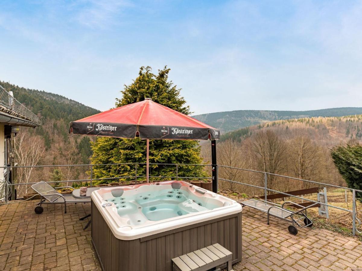 Majestic Holiday Home With Jacuzzi Unterschonau Exterior photo