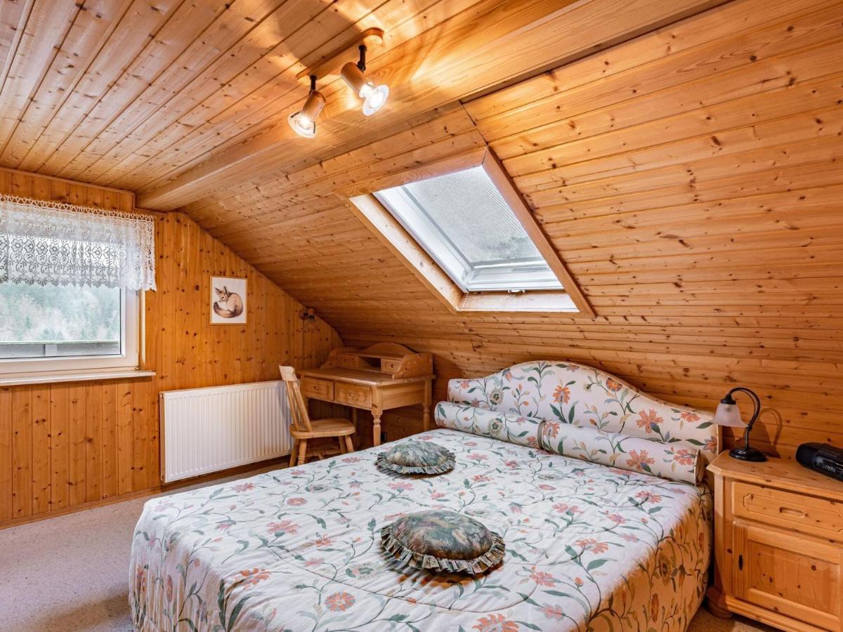 Majestic Holiday Home With Jacuzzi Unterschonau Exterior photo